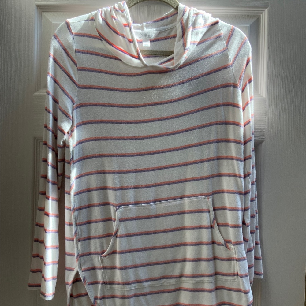 Market & Spruce hoodie